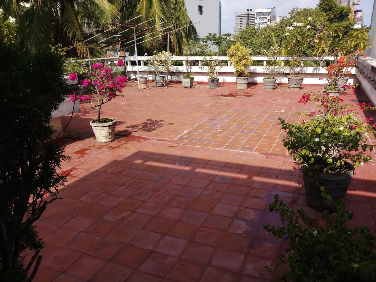 Elegance Oasis, Colombo 3 Hotel Kültér fotó