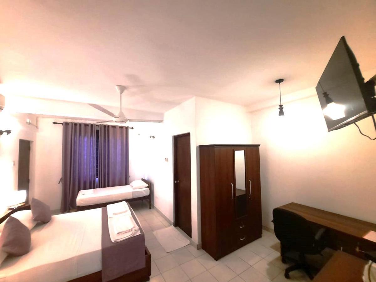 Elegance Oasis, Colombo 3 Hotel Kültér fotó
